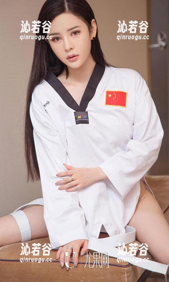 爱尤物-欧阳美萱 爱尤物 - 锁定你的目光:欧阳美萱女神套图,等你来欣赏!