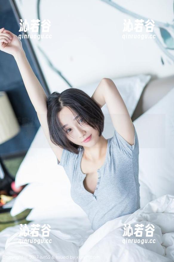 爱蜜社 - 夏日张思允Nice的户外私拍图集，来一场视觉上的‘野餐’吧！