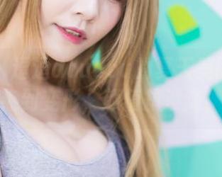 爱蜜社 – 逗逗doudou的夏天美图合集：热到变形，颜值却没降！