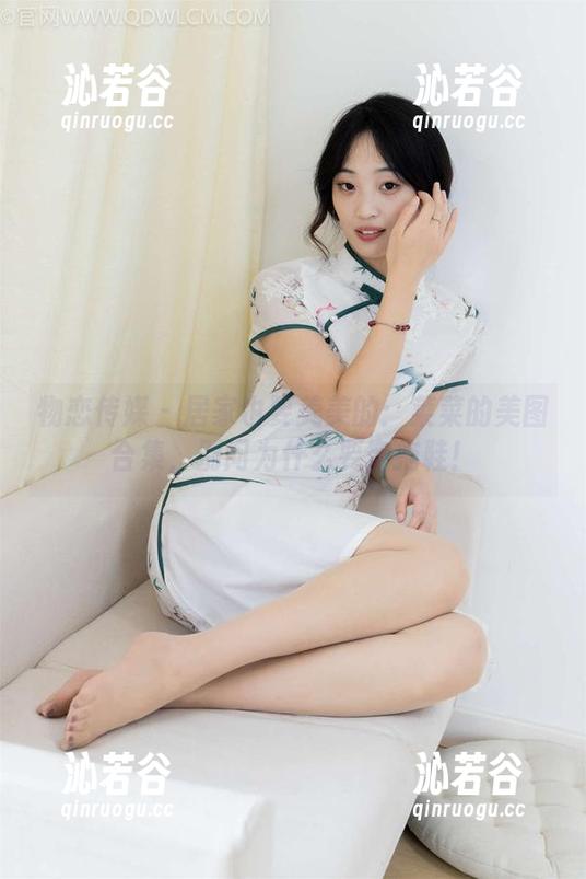 物恋传媒 - 居家也要美美的：菜菜的美图合集，别问为什么要穿拖鞋！