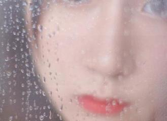 跟随猫九酱的性感内衣写真集，一起见证什么叫‘只可远观’分享！
