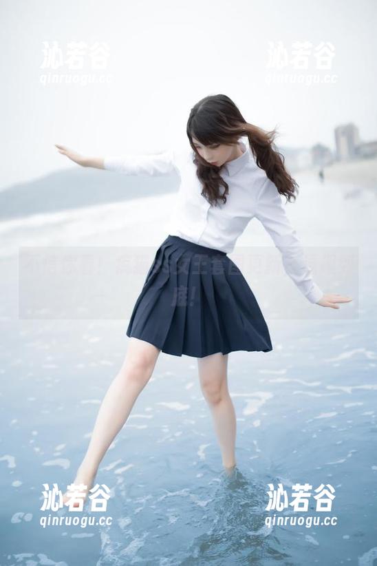 不信你看！疯猫ss女王套图更新，逗趣到底！