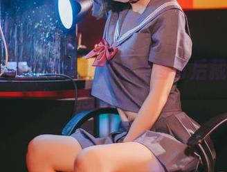 疯猫ss黑白写真新篇：原图背后藏着你的想象力！