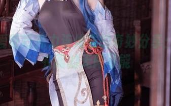 白莉爱吃巧克力连体衣的奇妙分享：一件衣服的无限可能