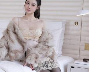 秀人网 – 高清不失真，周慕汐职场OL风随意摆，工作与美丽的完美平衡