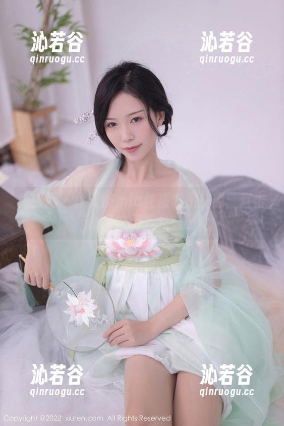 秀人网 - 徐微微mia性感私房魅惑：直击心灵的无圣光美图