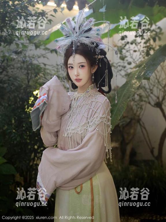 秀人网 - 什么叫完美？波巧酱的长腿写真作品告诉你！