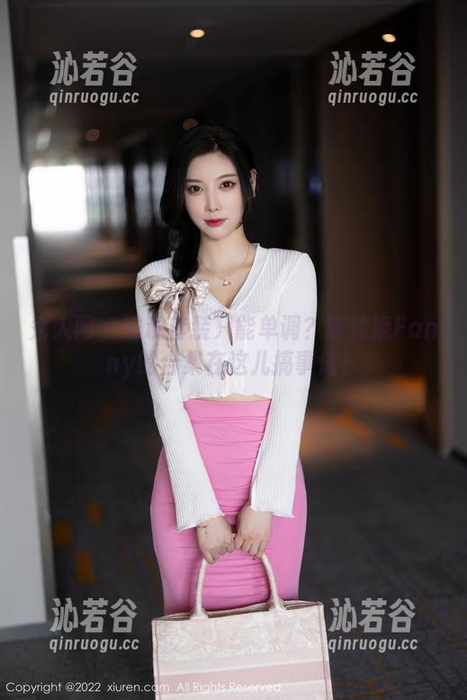 秀人网-陈梵妮Fanny 秀人网 - 谁说套装只能单调?陈梵妮Fanny的合集在这儿搞事情!