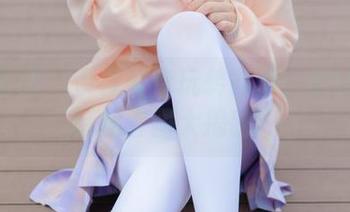稚乖画册 – 夜夜带你玩转高清：80D白丝玩趣套图大揭秘！