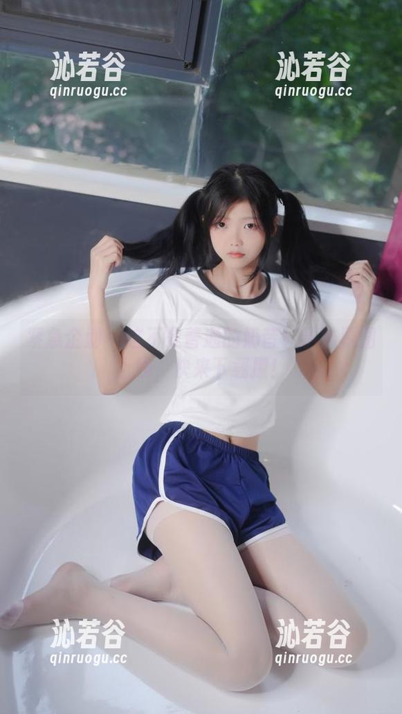 紧急企划 - 这不是普通的奶昔！学妹原图上线，快来下载撩！