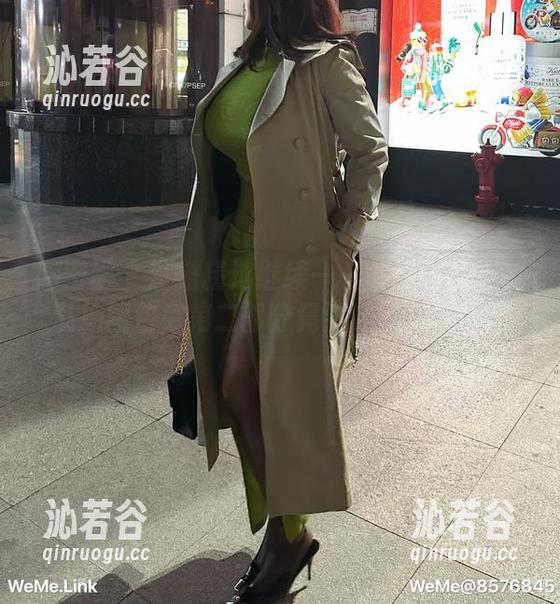 微密圈 - 直播精选继续——紫色哒豚豚的私拍图包，第二部分竟然还藏着这些！