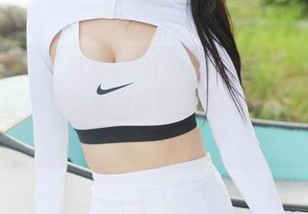美媛馆 – “白衬衫与toro羽住：每一张都是手拿咖啡的时尚宣言，真的不想太美！”——图片合集