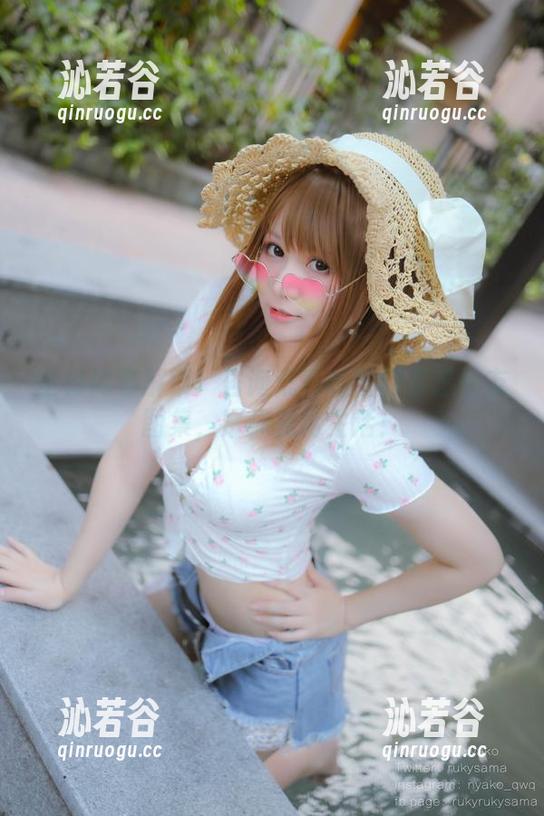 全套内容解锁！咨询荒井喵喵的妄想女友图集，帮你充电生活！