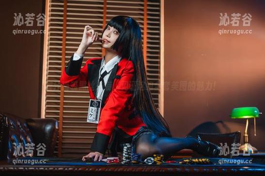 蜜汁猫裘黑丝来袭，见证这组全套美图的魅力！