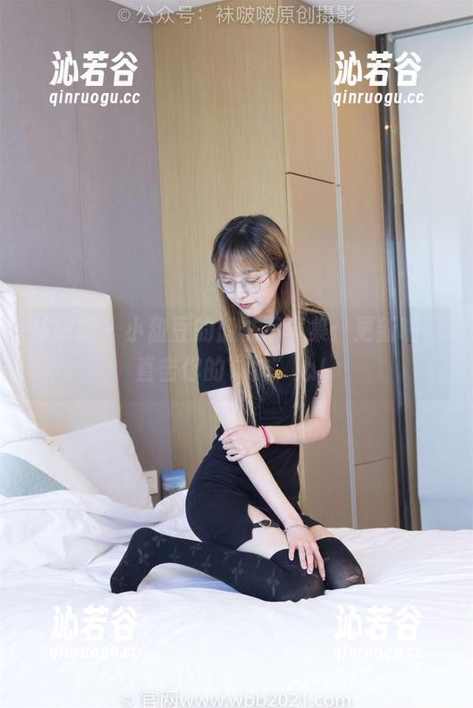 袜啵啵 - 小甜豆的船袜写真集：更新啦，直击你的“袜”心！