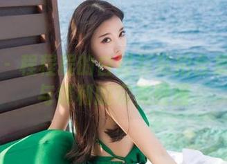 语画界 – 程程程的白衬衫私拍合集：温柔与锋利的完美碰撞