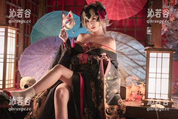 随便点开：铁板烧鬼舞w的私房作品，蔚蓝档案银镜伊织的魅力