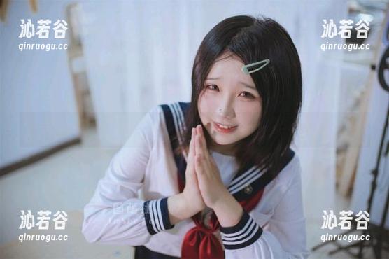 在光影中：阿半今天很开心的猫猫修女私拍图片集